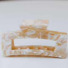 Load image into Gallery viewer, Oversized Maya Claw in Marbled Vanilla