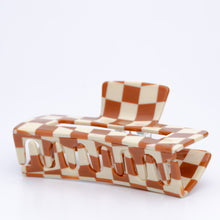 Load image into Gallery viewer, Oversized Bia Claw in Sand