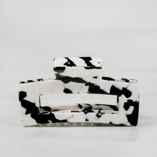 Load image into Gallery viewer, Bessie Claw in Milk Chip