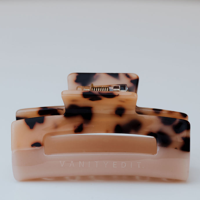 Joan Claw in Creme Tort